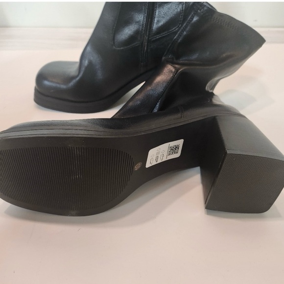 ASOS Boots - Picture 3 of 3
